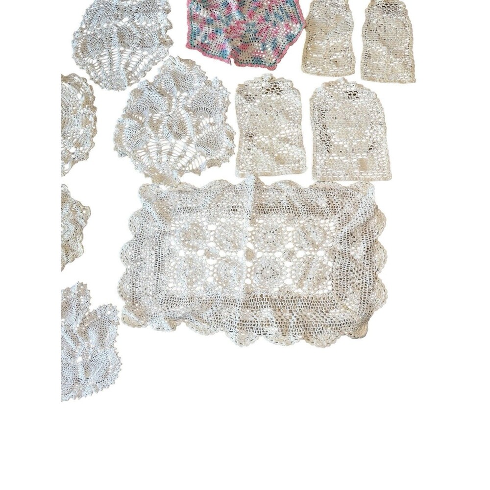 Vintage Crochet Doilies Lot Of 15 Various Sizes Dainty Wedding Country Cottage - Picture 6 of 7